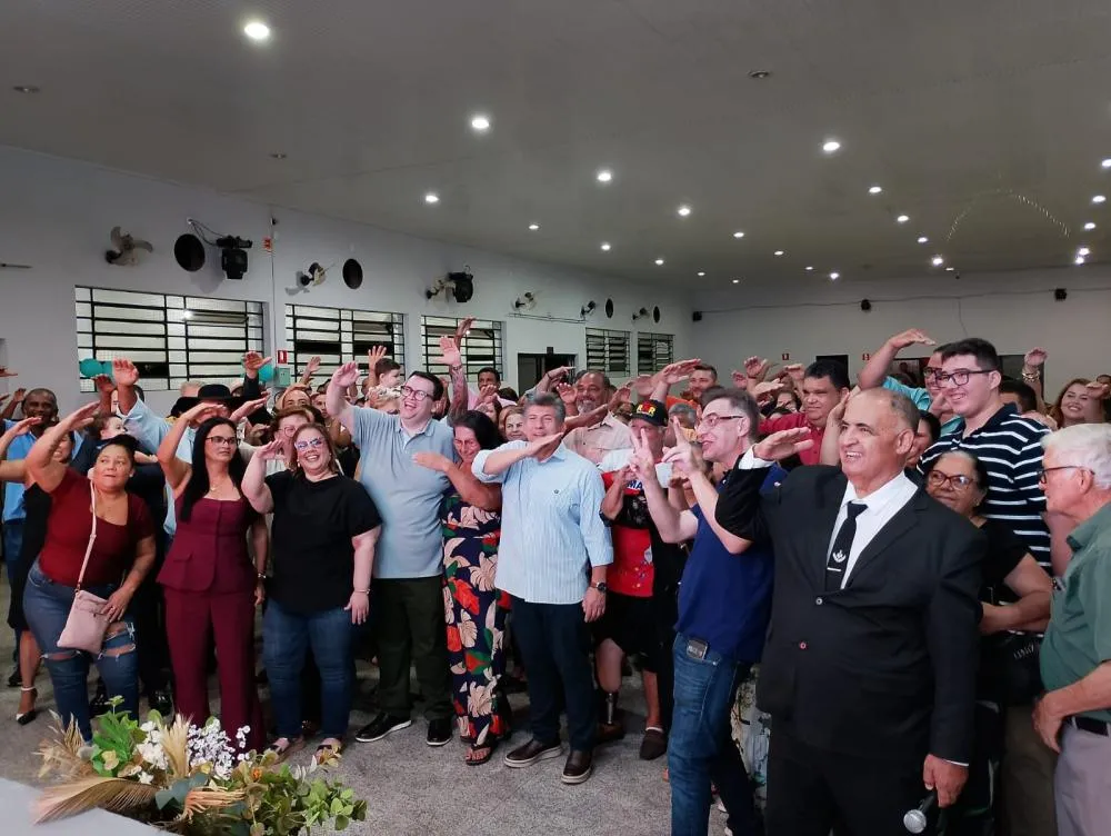 Dr. Ruy Costa lança pré-candidatura a Deputado Estadual em evento lotado no Nipo